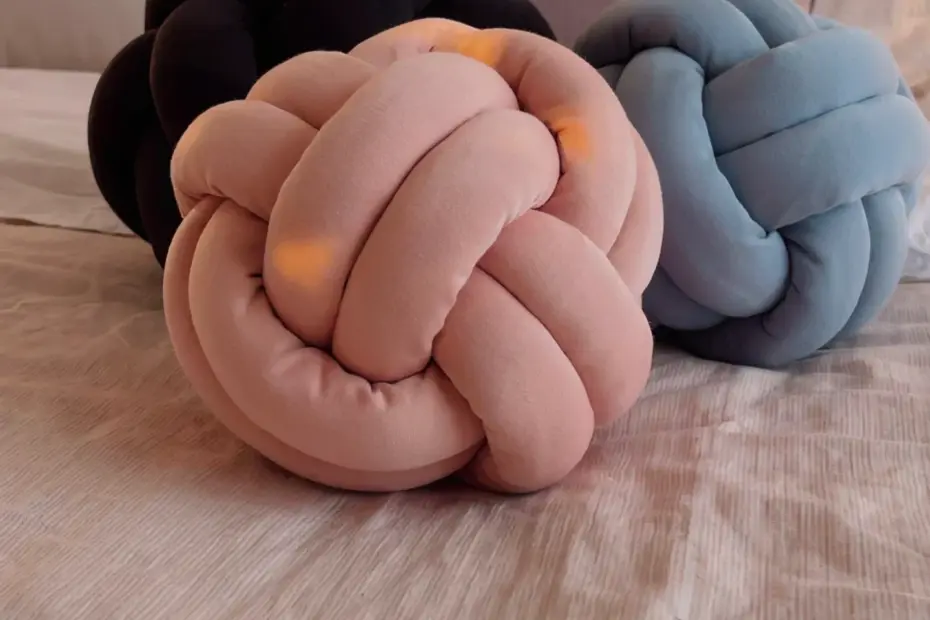 Knot Ball Pillow DIY | Easy Bedroom Decor with a Blanket | Quick No-Sew Craft
