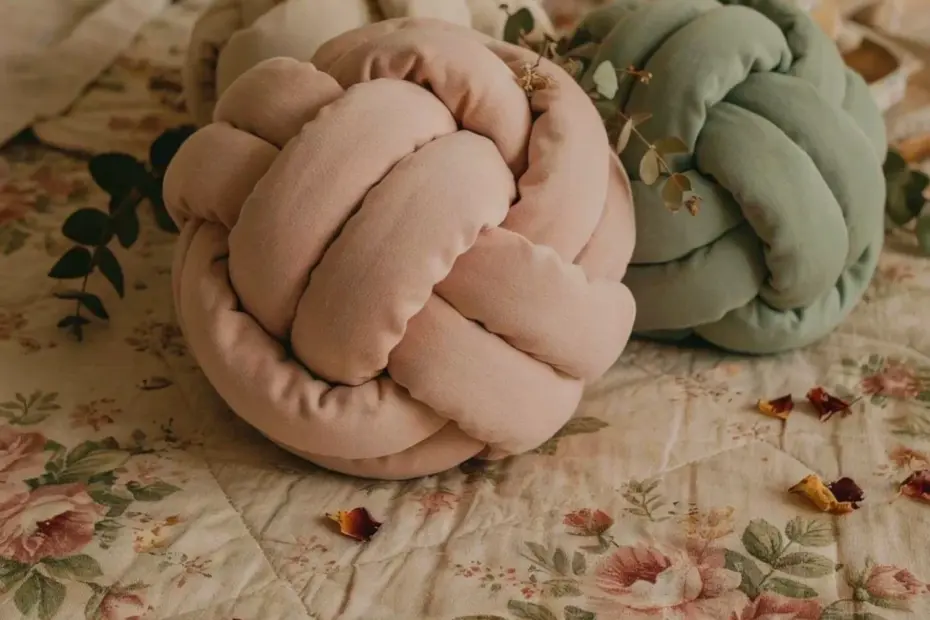 Easy DIY Knot Ball Pillow Idea | Budget Bedroom Decor from a Blanket